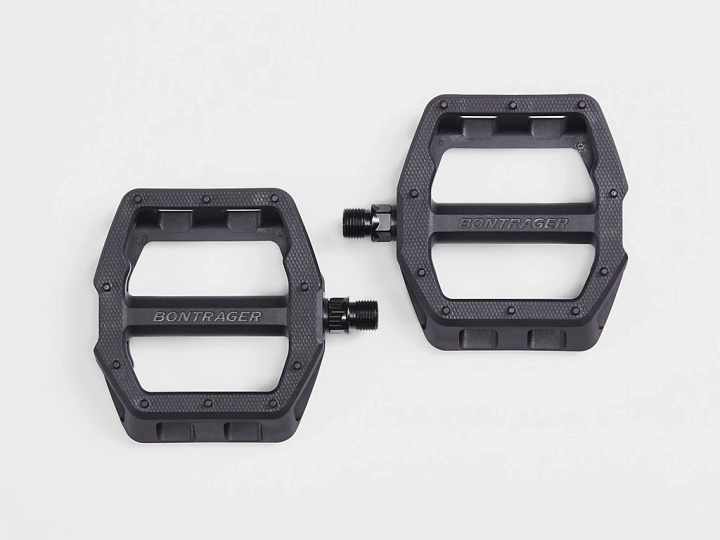 BontragerLineCompFlatPedal_35809_A_Alt1.webp
