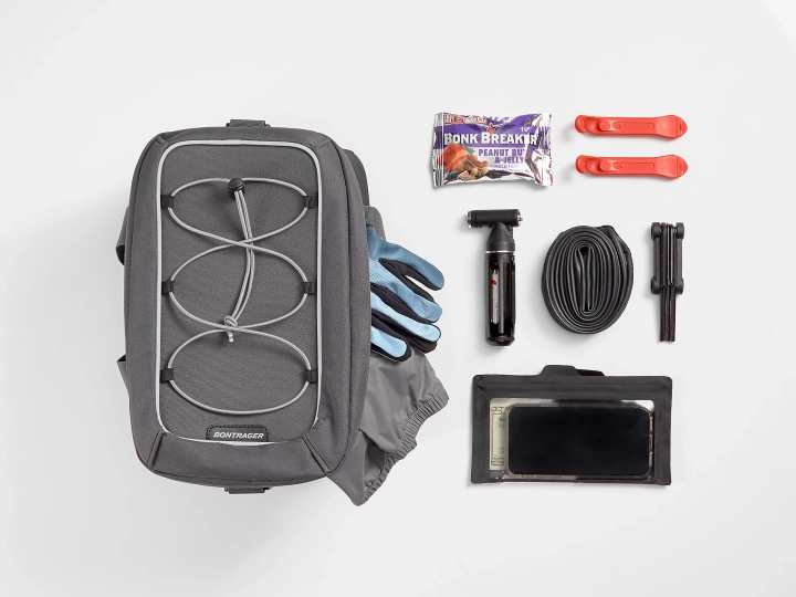 BontragerCommuterTrunkBag_33172_A_Alt1.webp