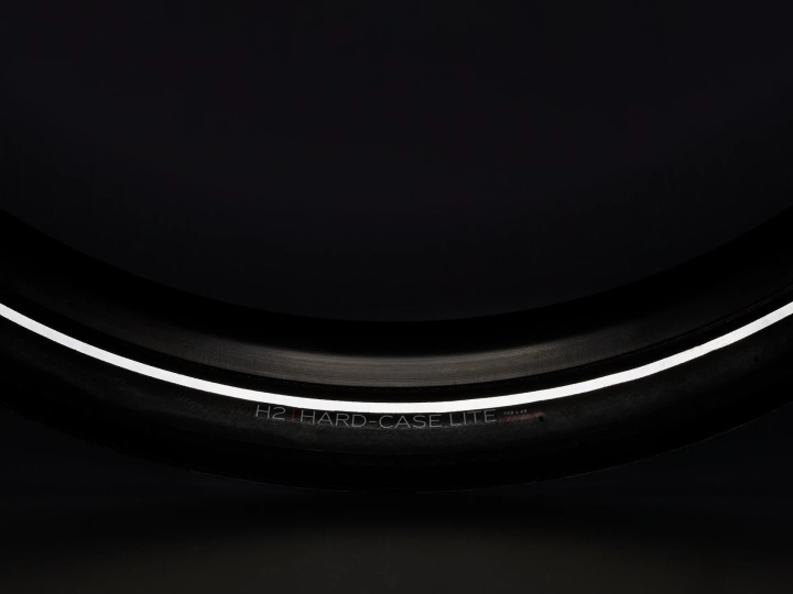 BontragerH2HardCaseLiteReflective_31552_B_Alt3.webp