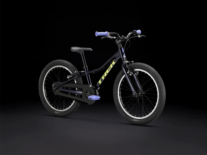 Precaliber20_23_36271_C_Portrait.webp