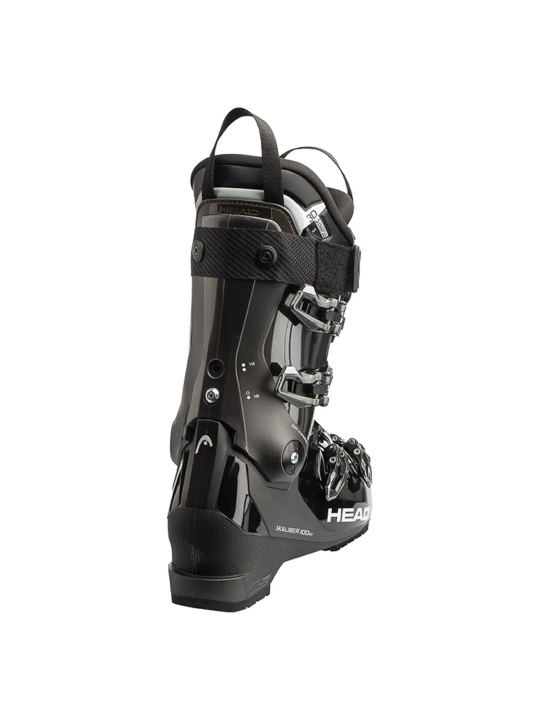 HEAD KALIBER 100 MV BLACK, widok 3/4 z tyłu. Widoczny zintegrowany system Form Fit i skorupa.