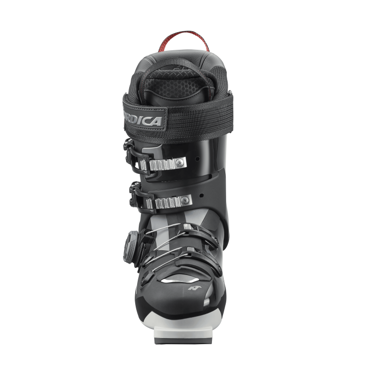 Detal na przód buta Nordica Sportmachine 3 120 z systemem BOA Fit.