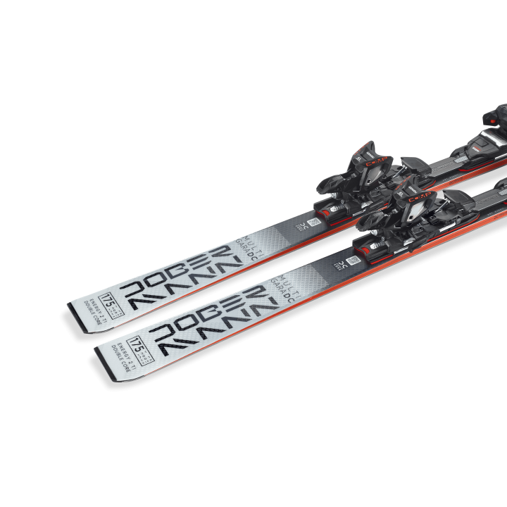Detal: tylna część (piętka) nart Nordica Dobermann Multigara DC.
