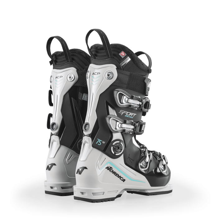 Para damskich butów Nordica Sportmachine 3 75 W, widok 3/4 z tyłu, widoczny Flex 75.
