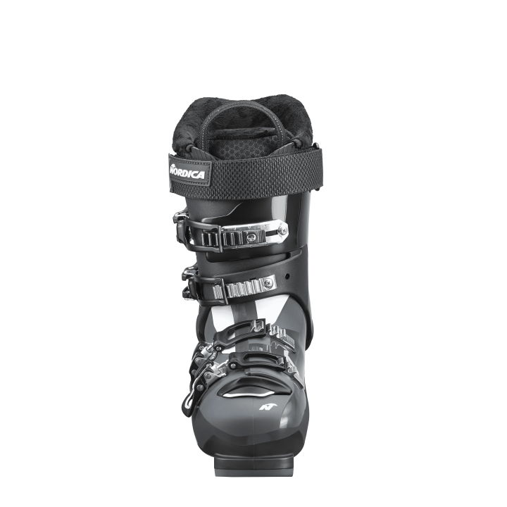 Detal: przednia część buta Nordica Sportmachine 3 65 W, widoczny Soft Flap ułatwiający zakładanie.