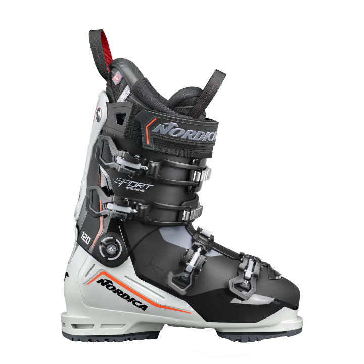 Buty narciarskie Nordica Promachine 110 GW (Flex 110) – widok boczny zewnętrzny, czarny/czerwony, pokazujący klamry i sztywną skorupę.