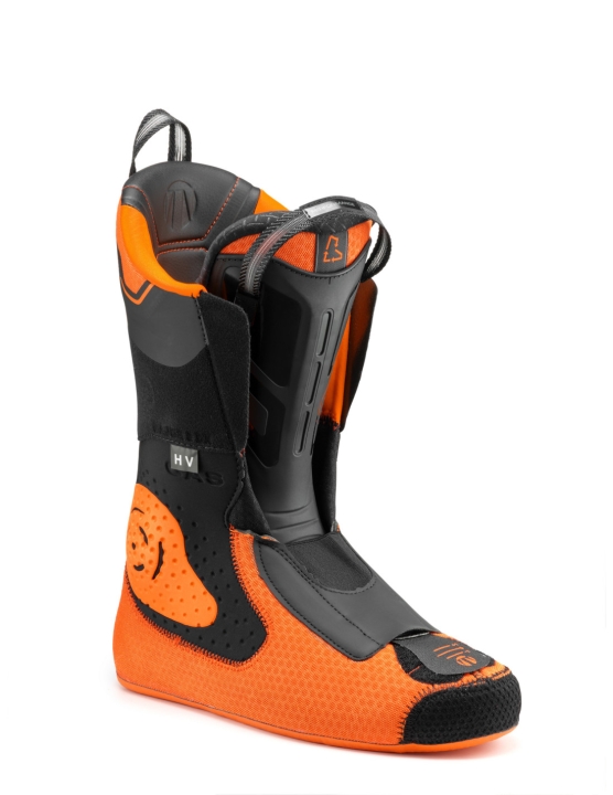 Buty TECNICA Mach1 HV 110 TD GW. Widok wnętrza, widoczny but wewnętrzny (komin/kapec) z technologią C.A.S.
