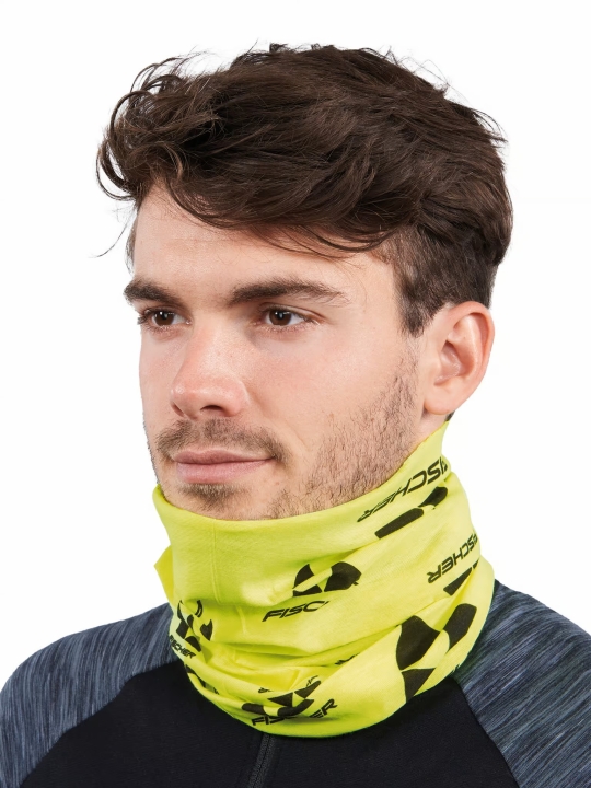 Komin Bandana FISCHER LOGO YELLOW neon black na modelu