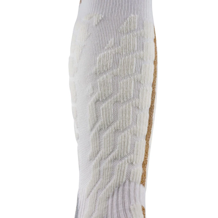 Detal wzmocnienia na łydce/tylnej części skarpety THERM-ic Ski Extra Warm.