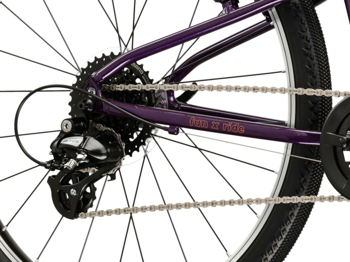 Przerzutka Shimano Altus RD-M310 w rowerze KROSS Liftie 24 zapewniająca precyzyjną zmianę biegów.