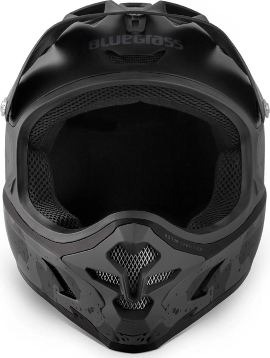 Kask rowerowy Bluegrass Intox Black Camo Matt - widok z przodu. Kask do downhillu i enduro.