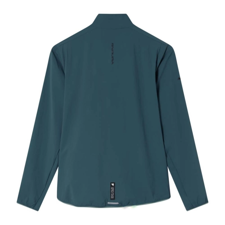 Tył kurtki rowerowej Endura Alltrack Ride GT z odblaskowymi detalami