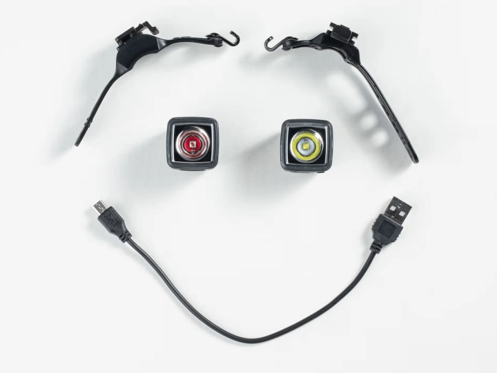 BontragerIon100RFlareRCityLightSet_14259_5.jpg