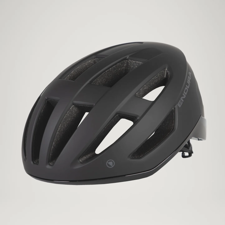 Lekki turystyczny kask rowerowy ENDURA Xtract Black E1574 przeznaczony do jazdy szosowej oraz na rower gravel.