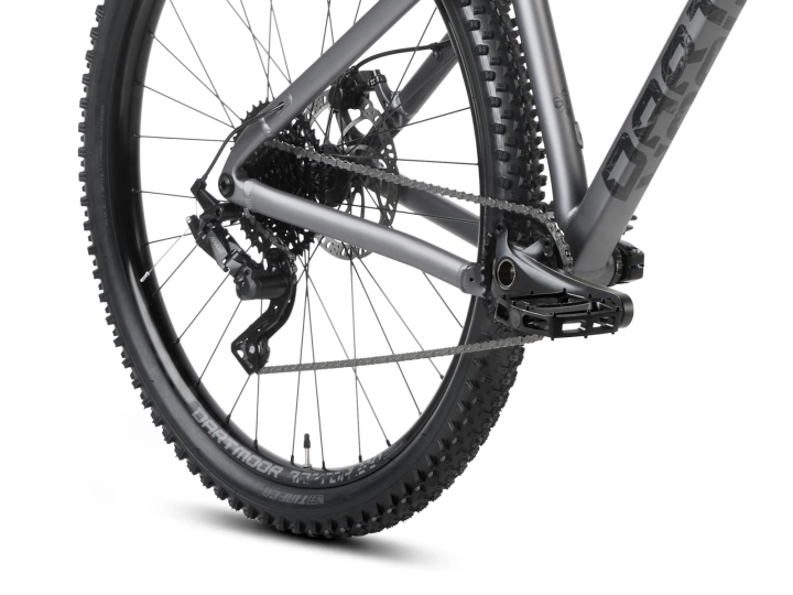 Tylna piasta Dartmoor Reel Boost opona Vee Tire Crown Gem